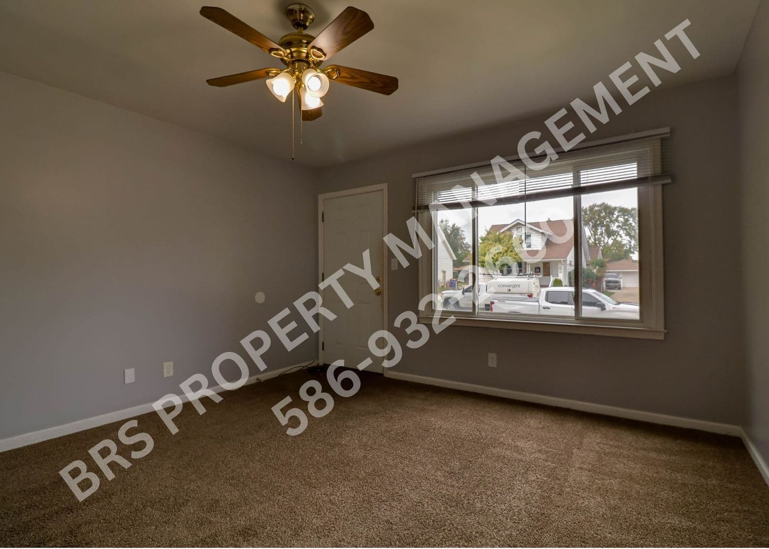 Center Line House: 7236 Wiegand Blvd