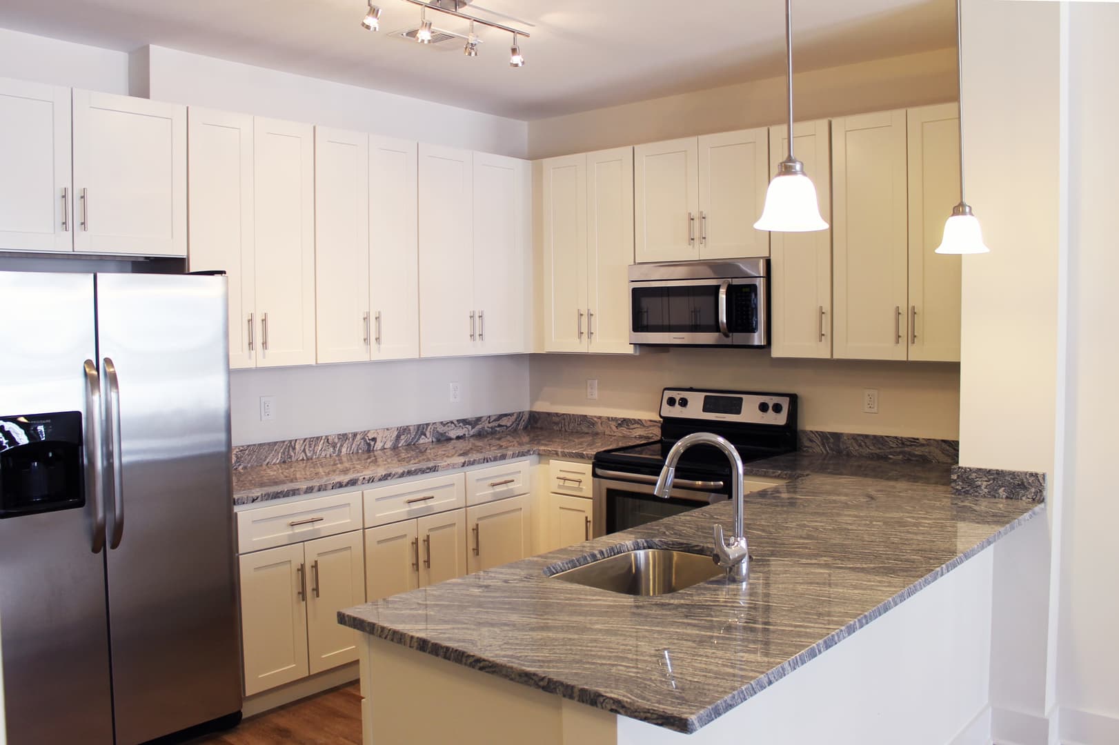Brookfield Apartment: 398 Federal Road