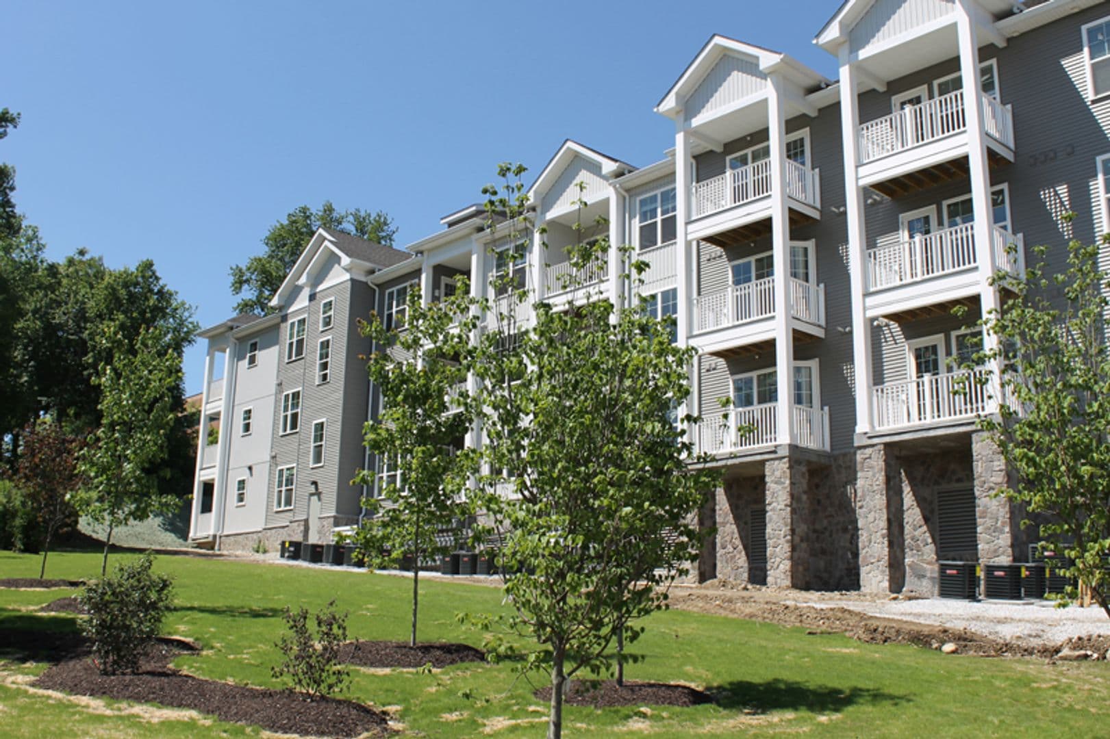 Brookfield Apartment: 398 Federal Road