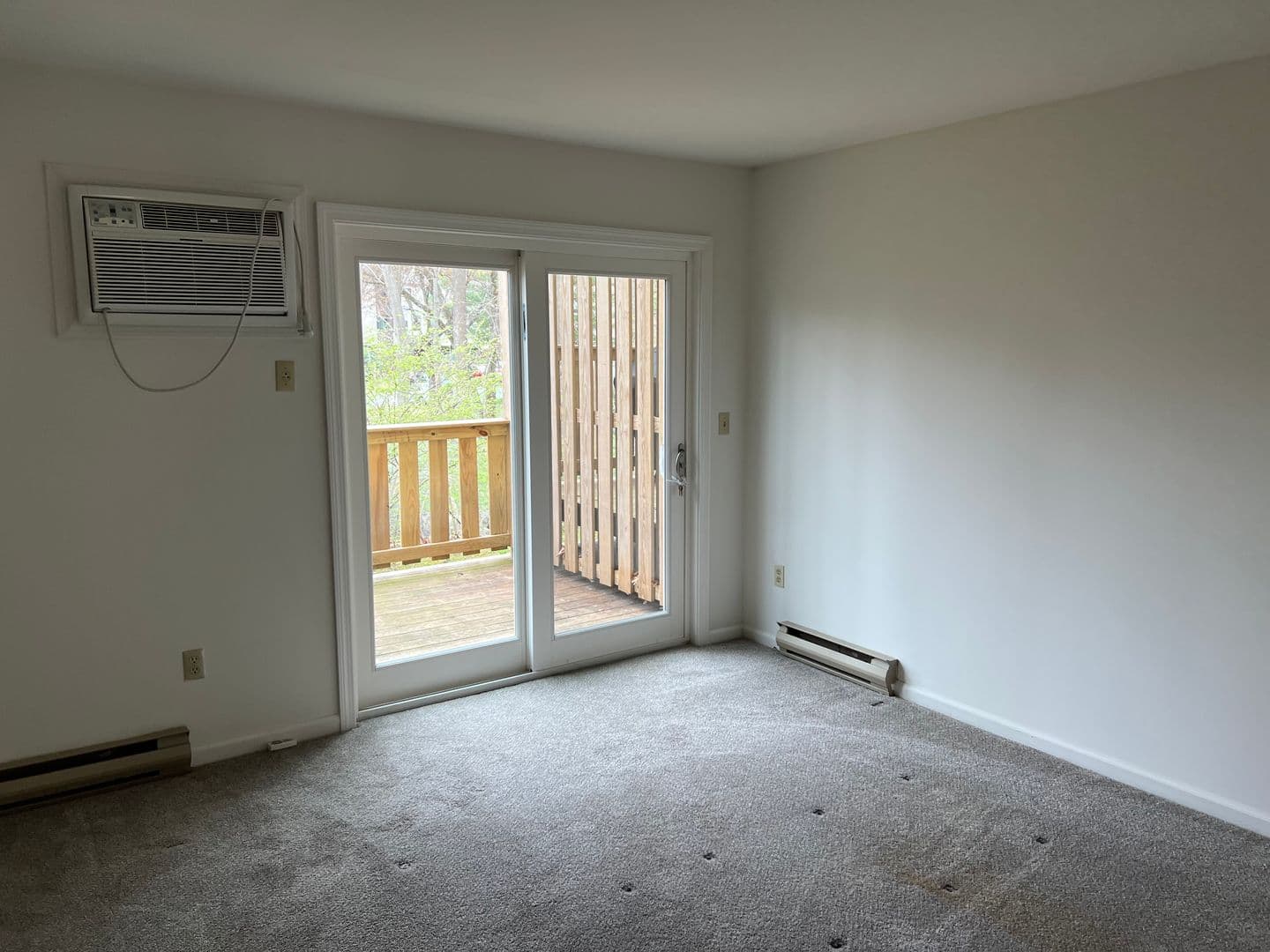 Danbury Apartment: 28 Rose Lane