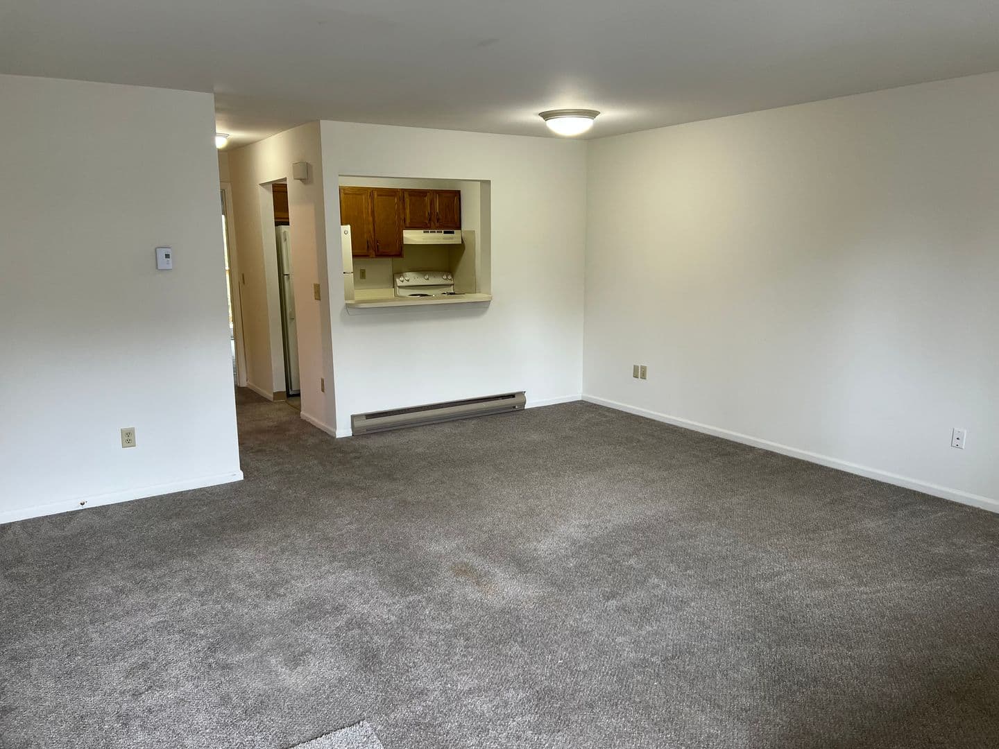 Danbury Apartment: 28 Rose Lane