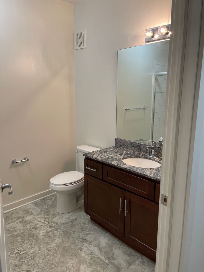 Brookfield Apartment: 398 Federal Road