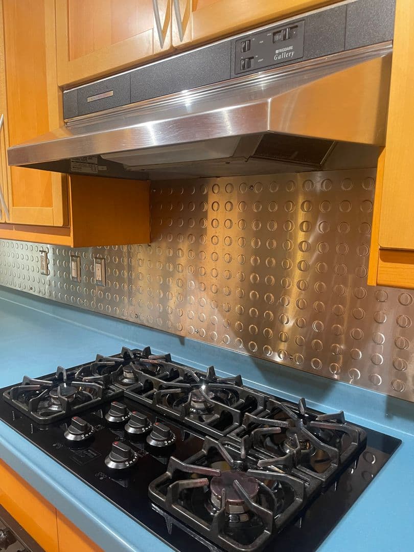 Los Angeles Condo: 1940 Highland Ave