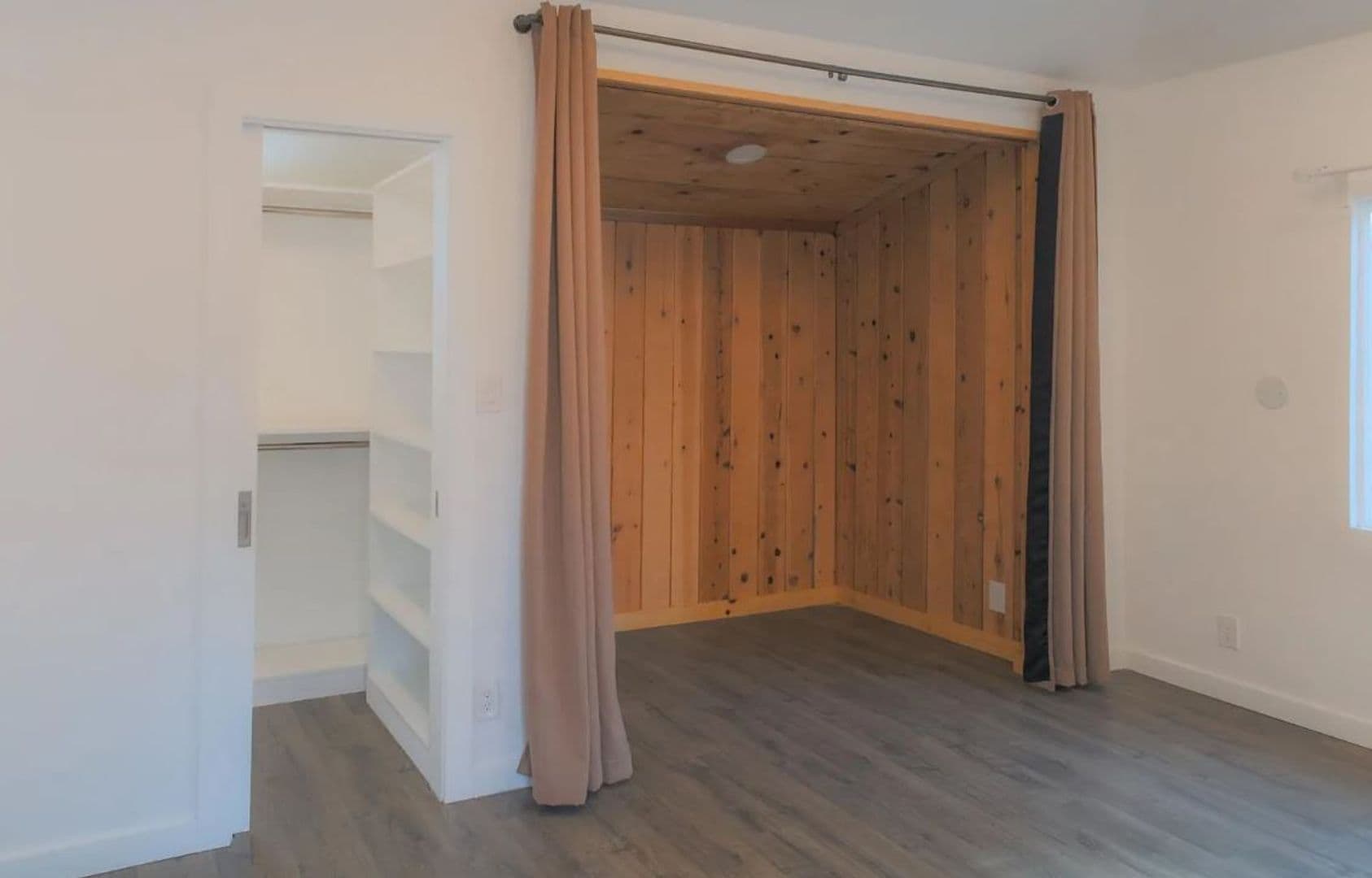 Los Angeles Apartment: 1246-1248 El Centro Ave
