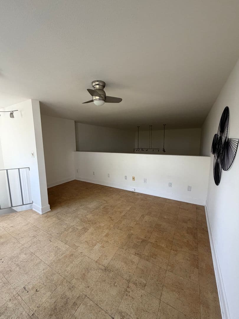 Los Angeles Condo: 1940 Highland Ave