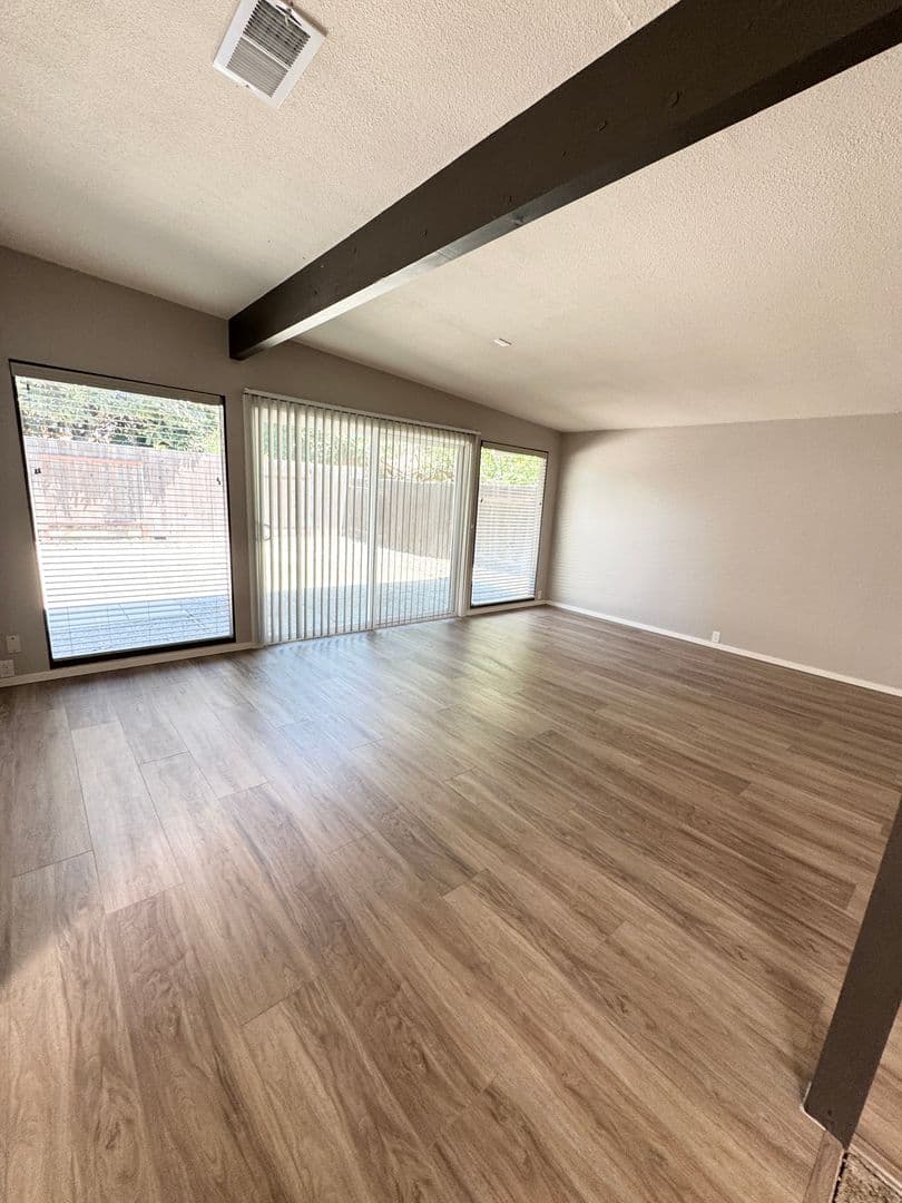Davis House: 1503 Brown Drive