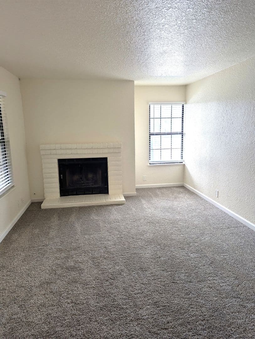 CITRUS HEIGHTS Apartment: 7400 WILLOWCREEK #1-20