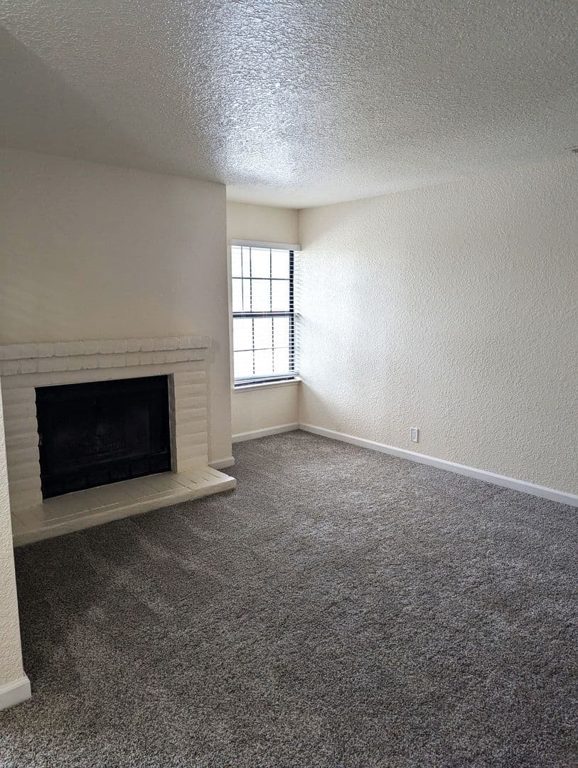 CITRUS HEIGHTS Apartment: 7400 WILLOWCREEK #1-20