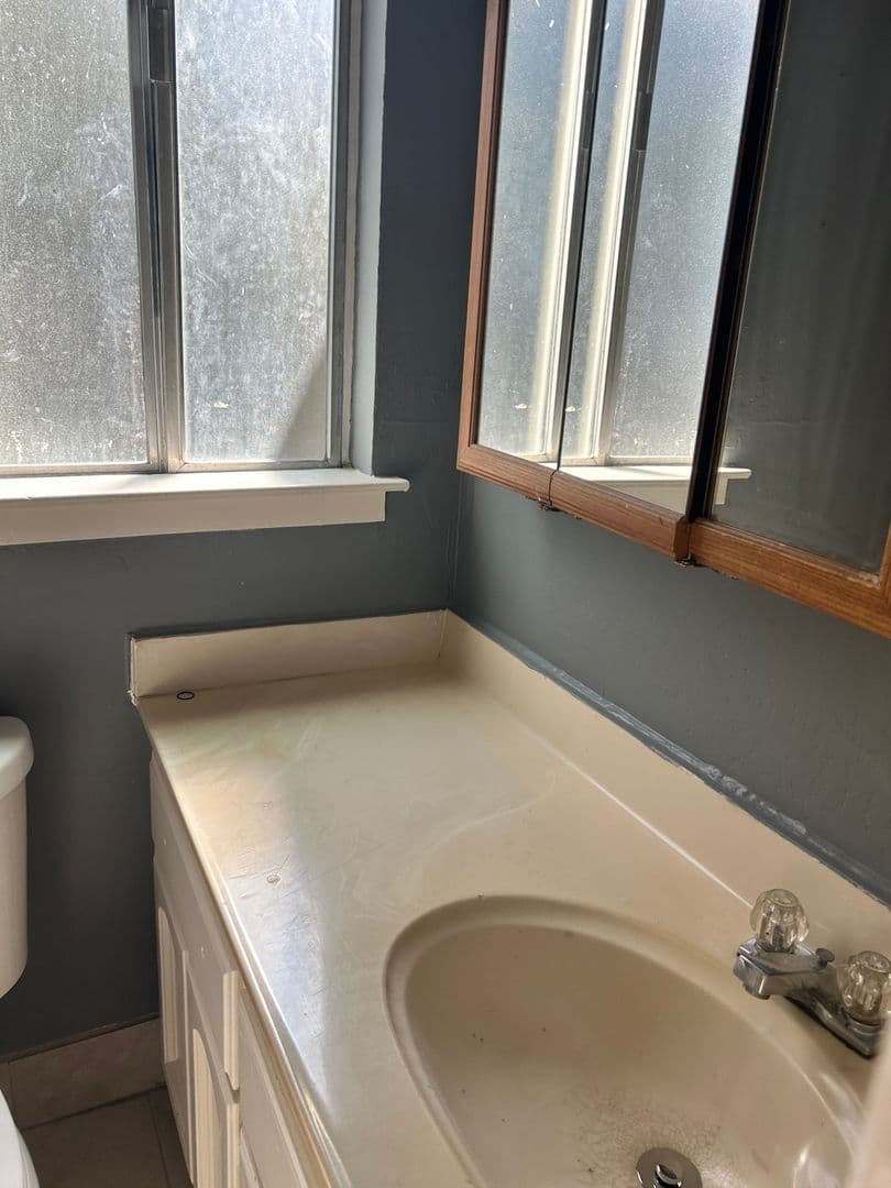 Sacramento Apartment: 423 13th Street