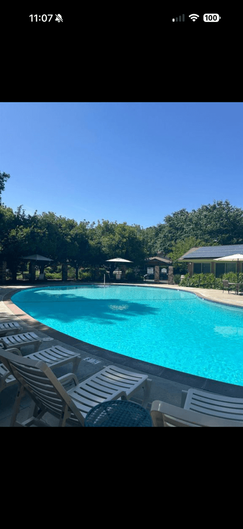 DAVIS Condo: 1703 DONNER AVENUE #4