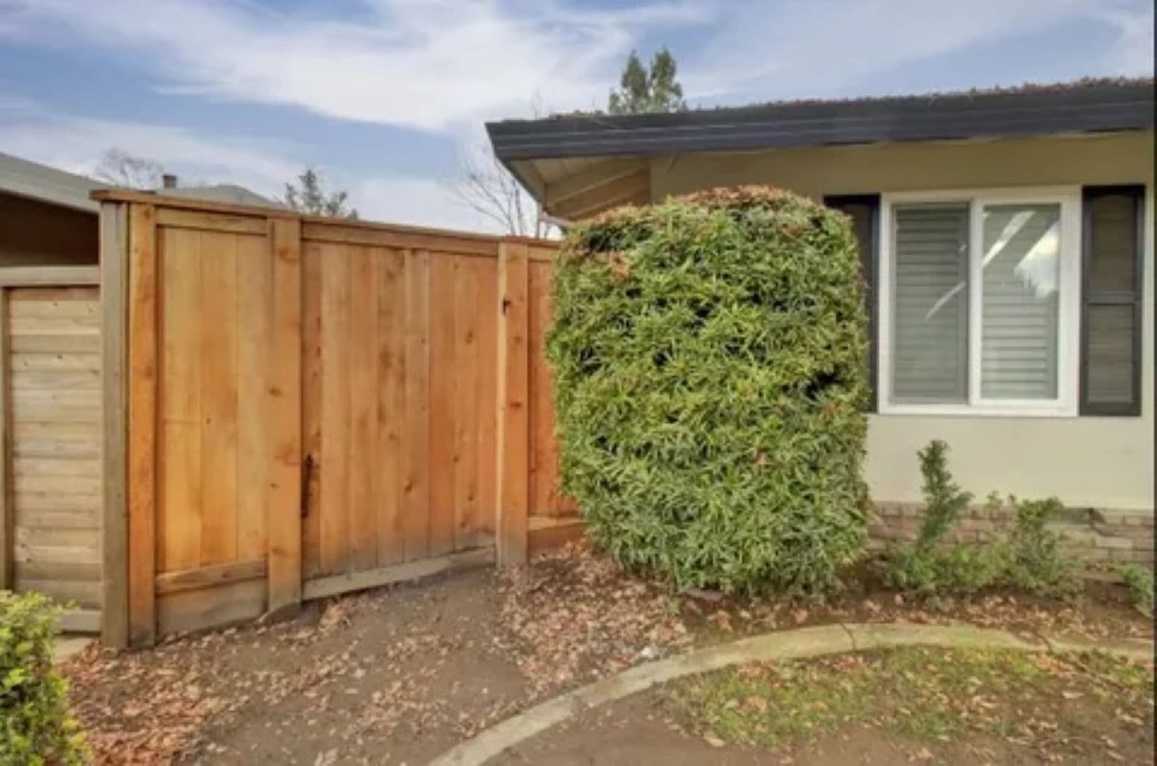 Carmichael House: 4708 Marlborough Way