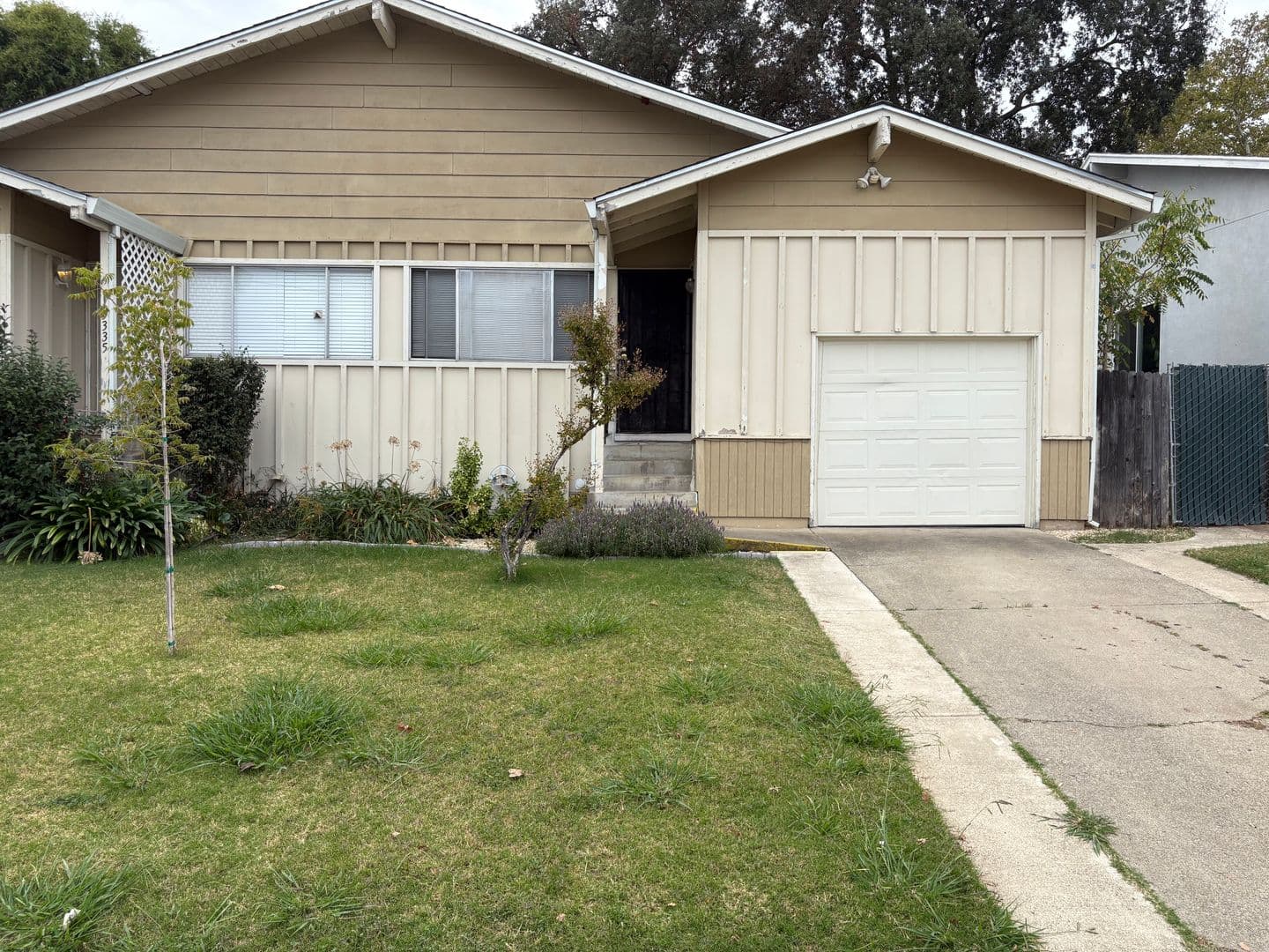 FAIR OAKS Apartment: 5335-37 CASTLE STREET