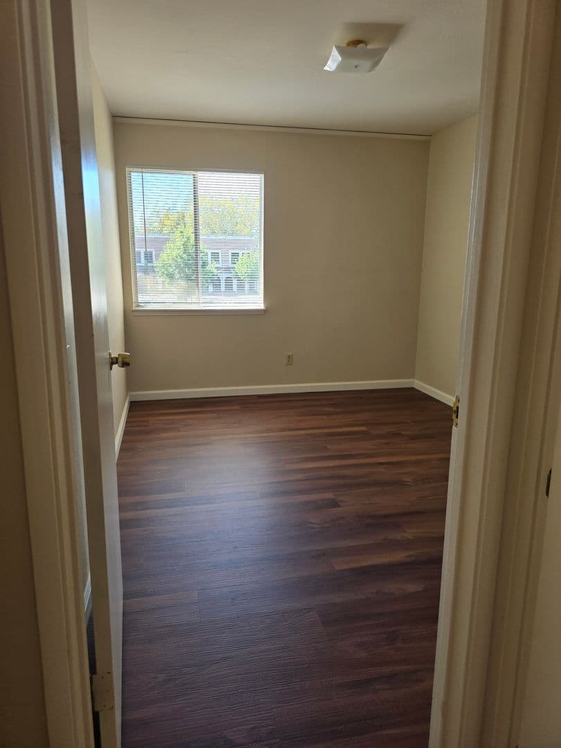 SACRAMENTO Apartment: 3015 F STREET