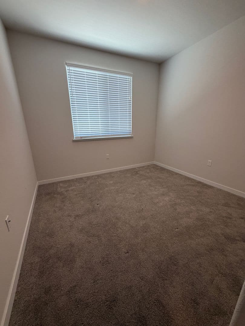 ROSEVILLE House: 6112 REDONDO WAY