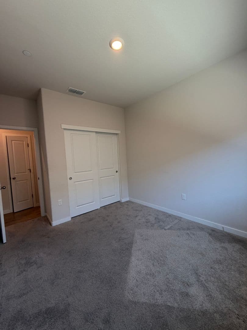 ROSEVILLE House: 6112 REDONDO WAY