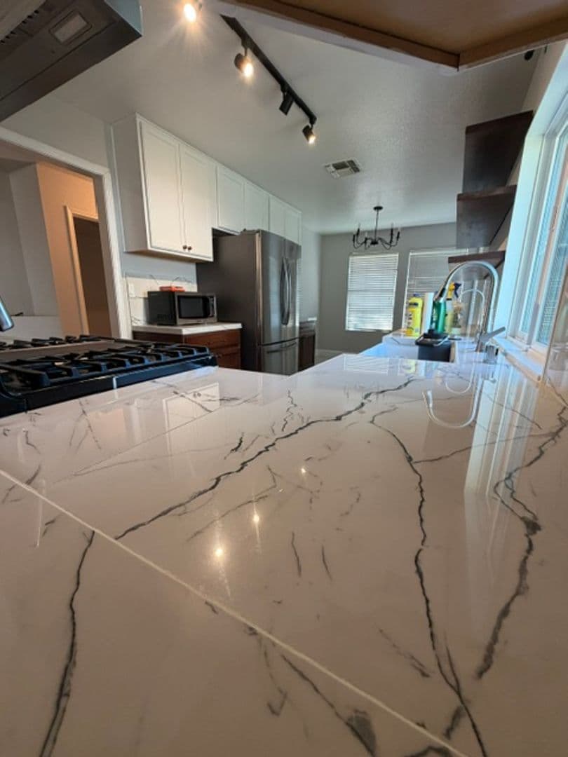 ELK GROVE House: 5211 MOONLIGHT WAY