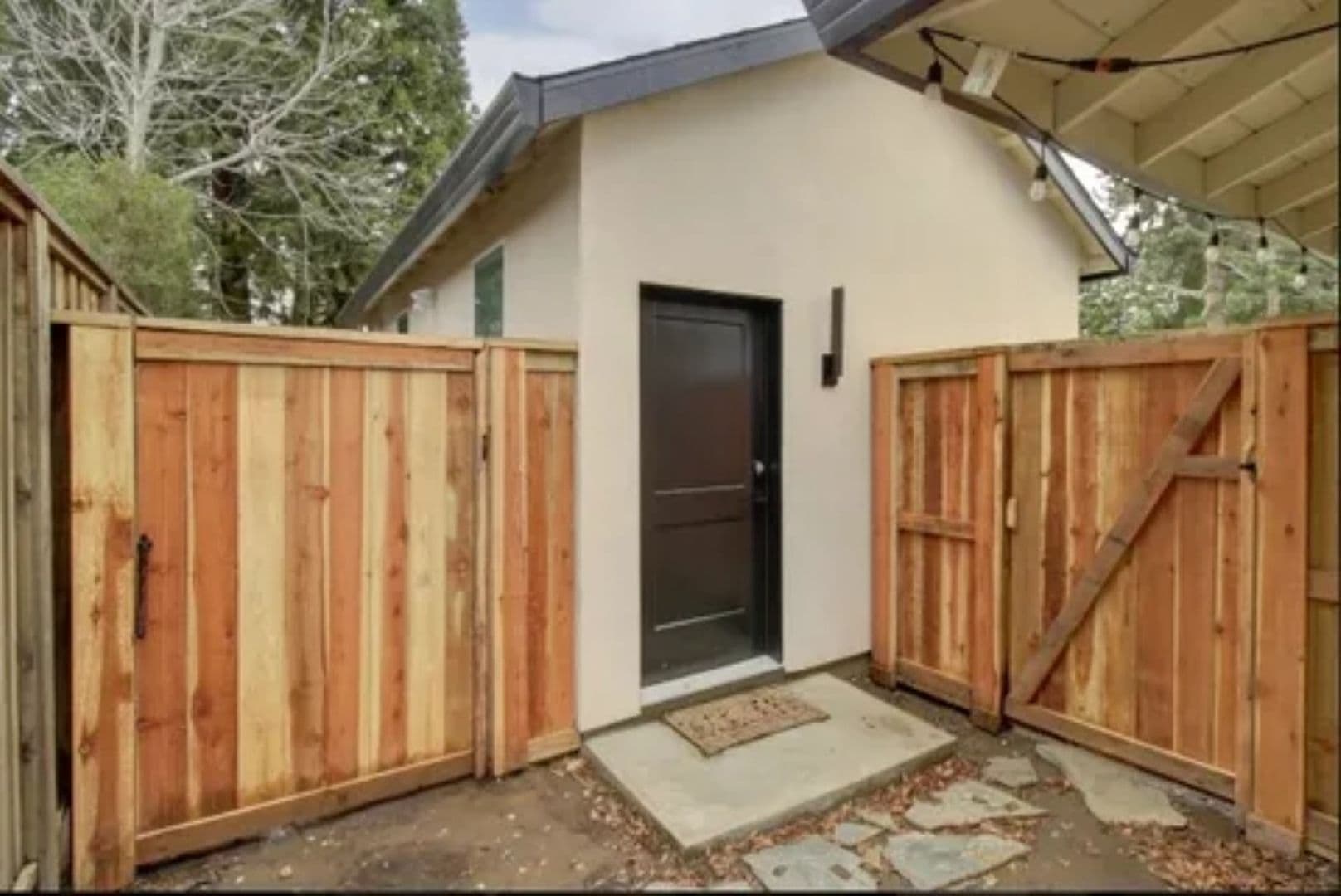 Carmichael House: 4708 Marlborough Way