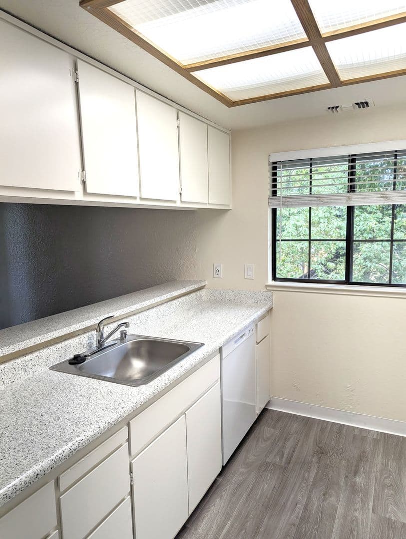 CITRUS HEIGHTS Apartment: 7400 WILLOWCREEK #1-20