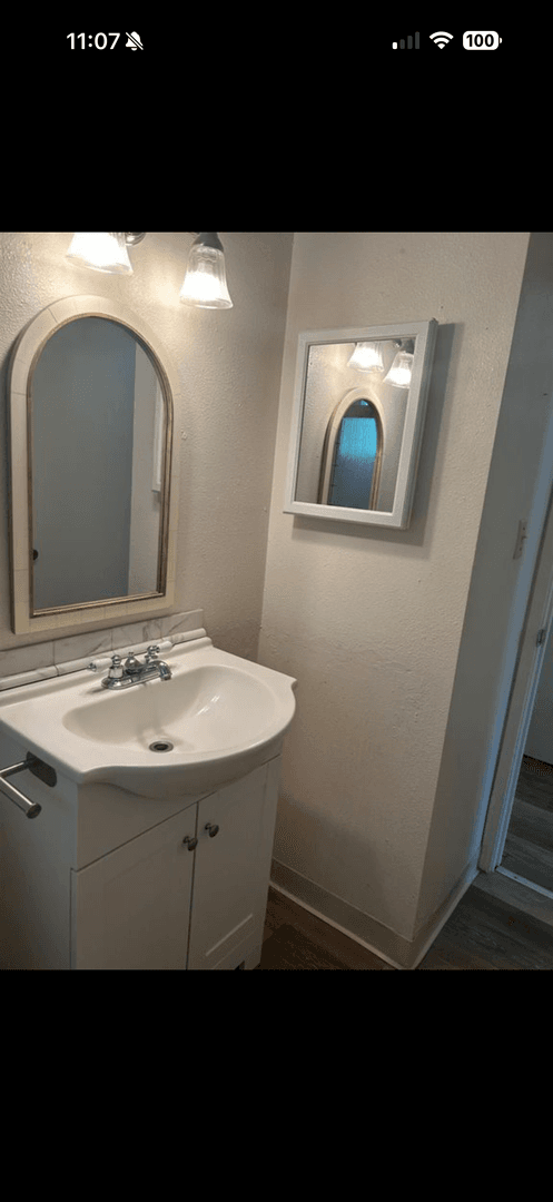 DAVIS Condo: 1703 DONNER AVENUE #4