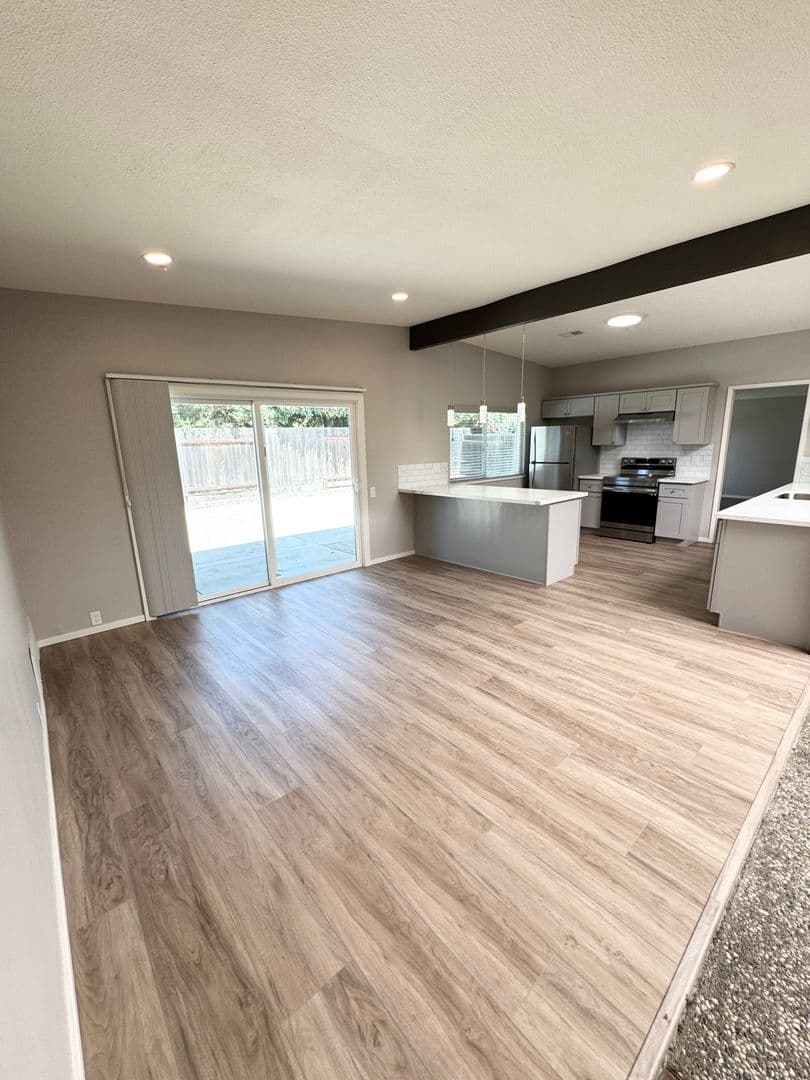 Davis House: 1503 Brown Drive