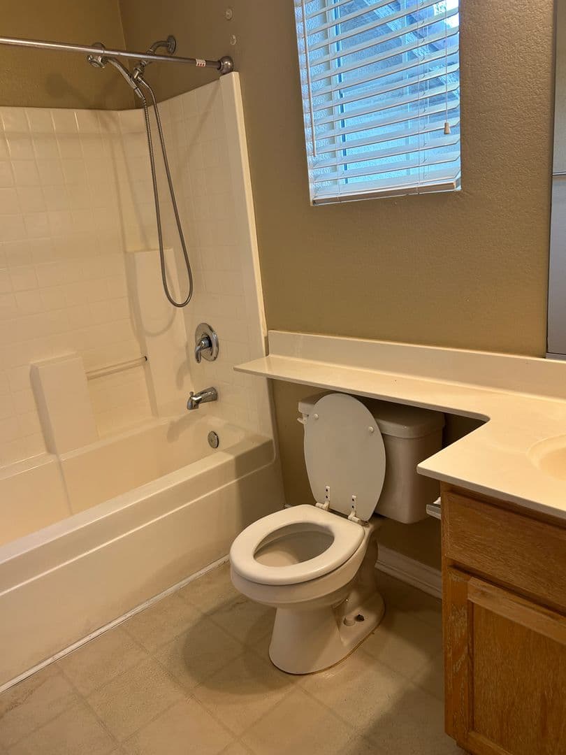 SACRAMENTO House: 4934 TROUVILLE LANE