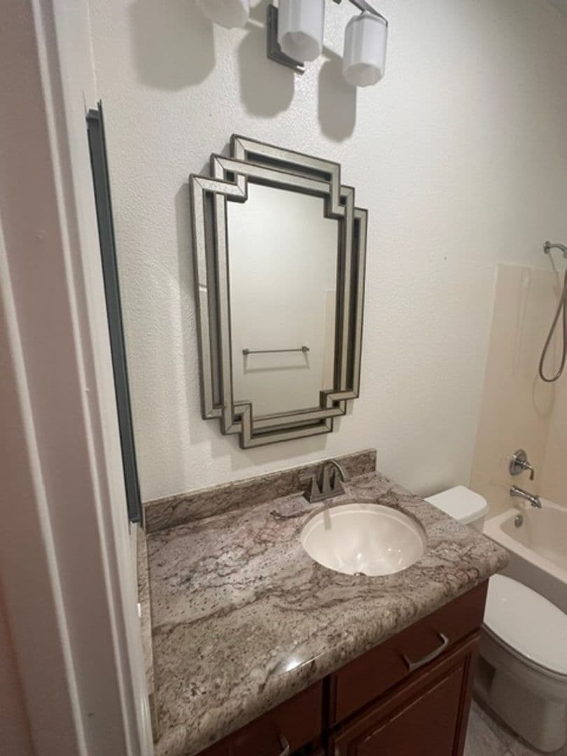 Rocklin House: 1500 Olympic Circle