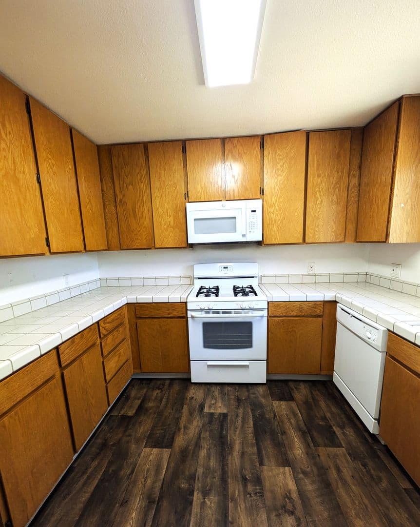 CARMICHAEL Apartment: 8728 FAIR OAKS BLVD #6