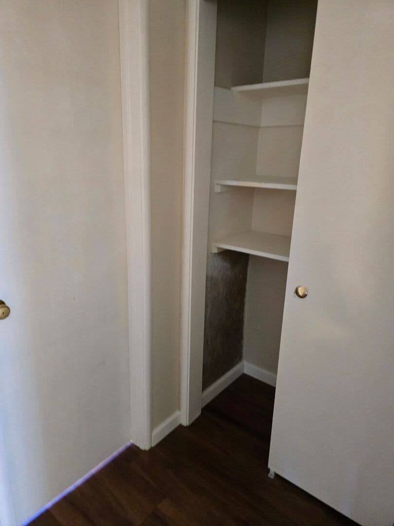 SACRAMENTO Apartment: 3015 F STREET
