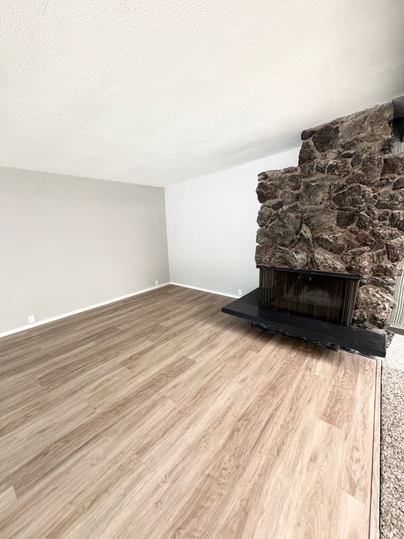 Davis House: 1503 Brown Drive
