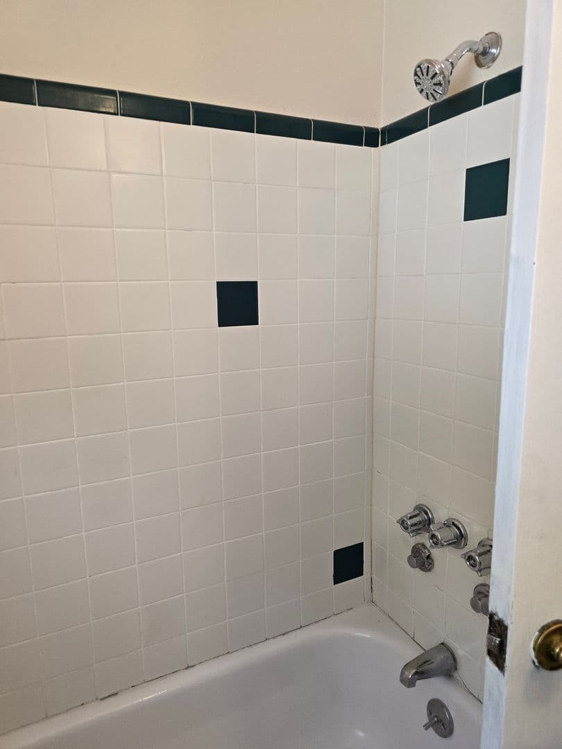 SACRAMENTO Apartment: 3015 F STREET