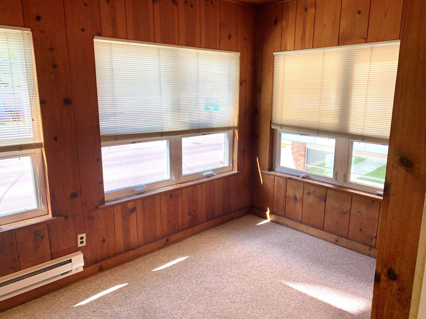 Madison Apartment: 1615 Monroe Street