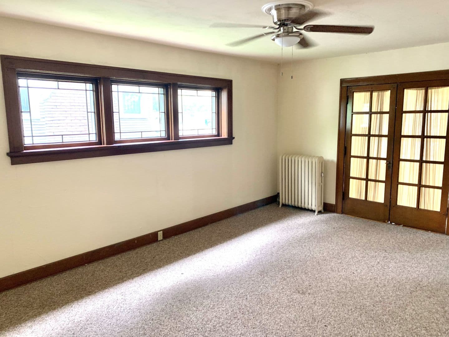 Madison Apartment: 1615 Monroe Street