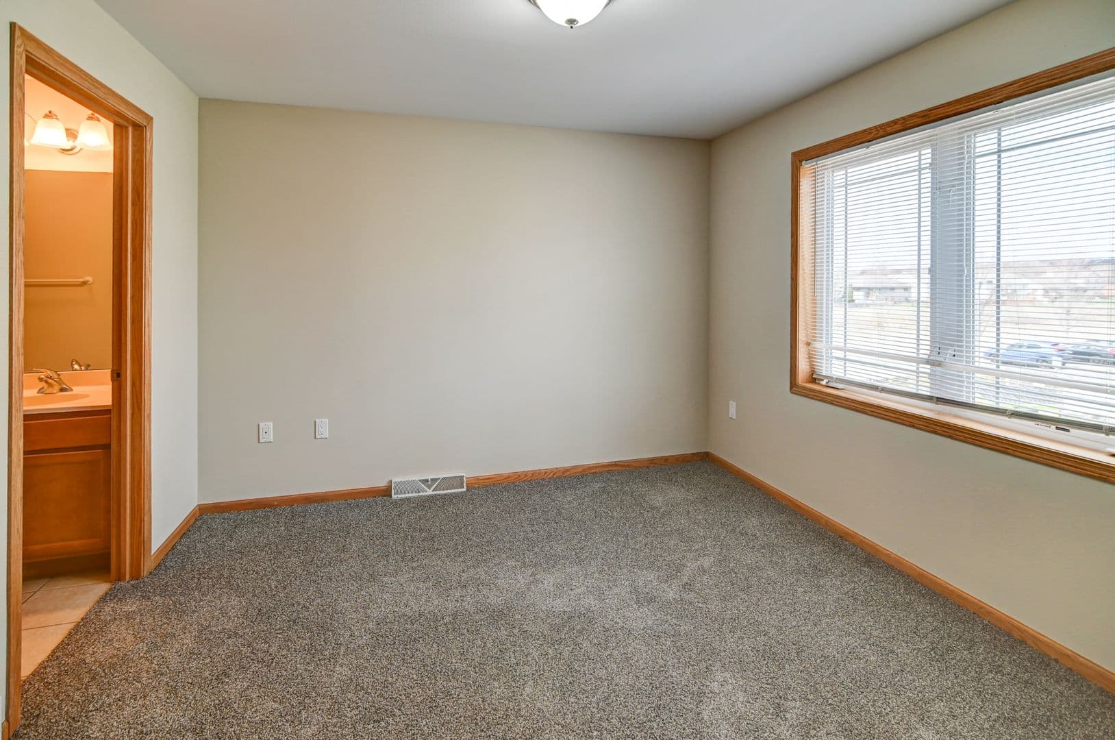 Madison Apartment: 6711 Fairhaven Road