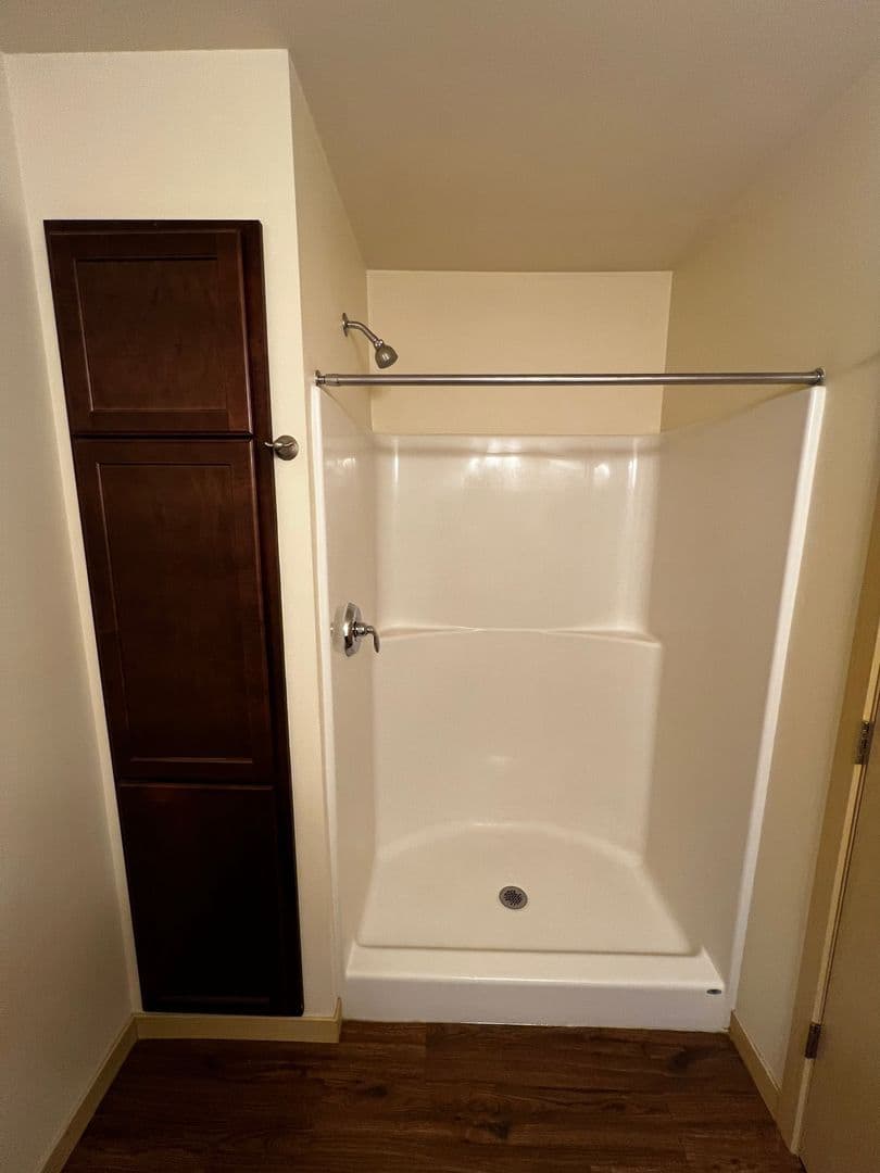 Windsor Apartment: 4320 North Towne Court