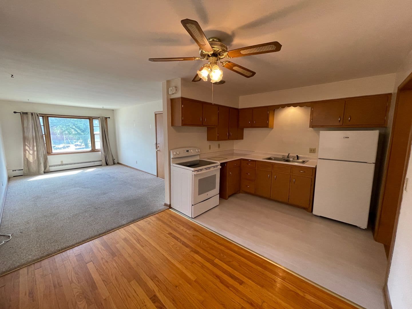 Madison Apartment: 3316 Milwaukee Street