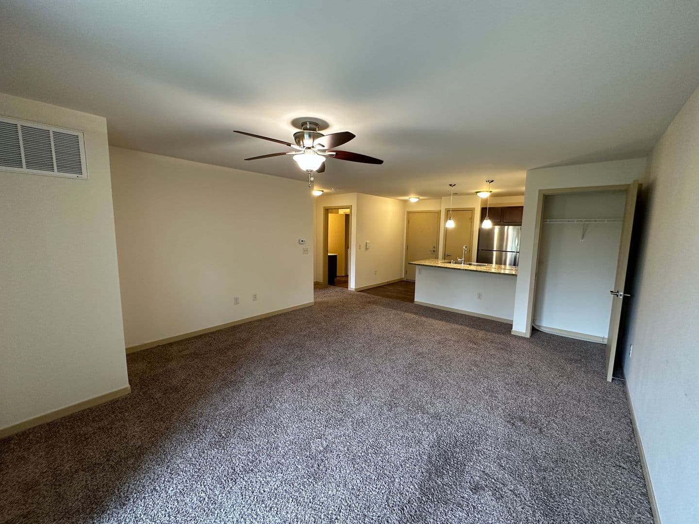 Windsor Apartment: 4320 North Towne Court