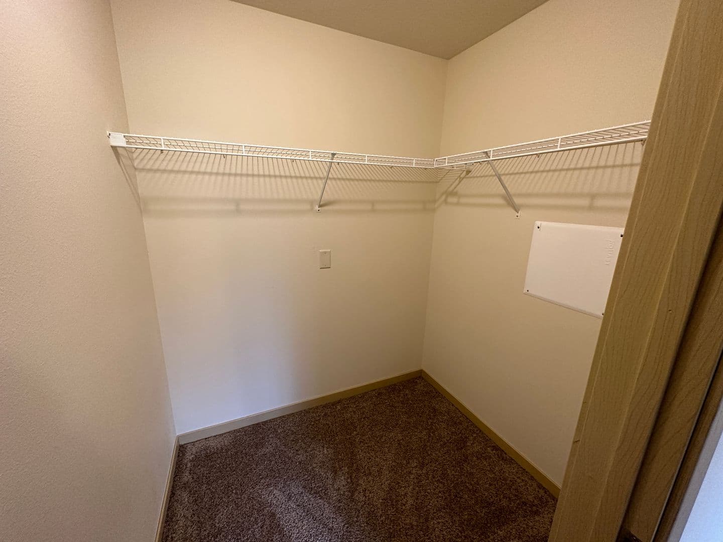 Windsor Apartment: 4320 North Towne Court