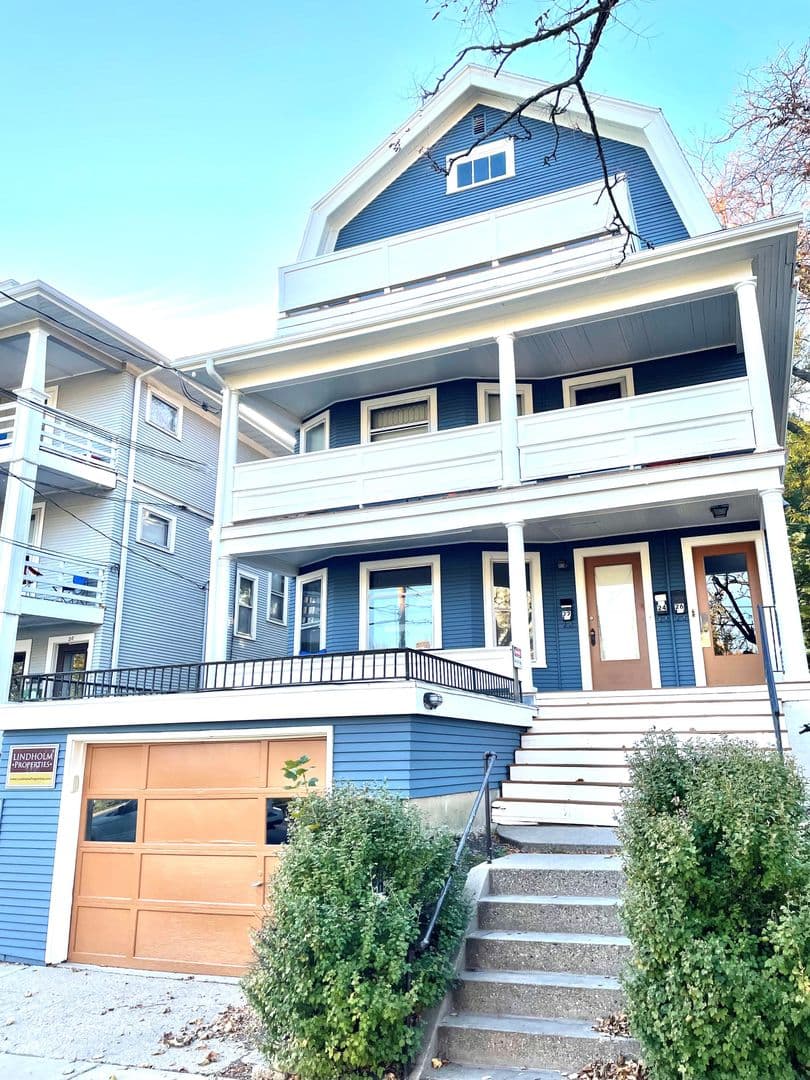 Madison Apartment: 22-24-26 Lathrop Street
