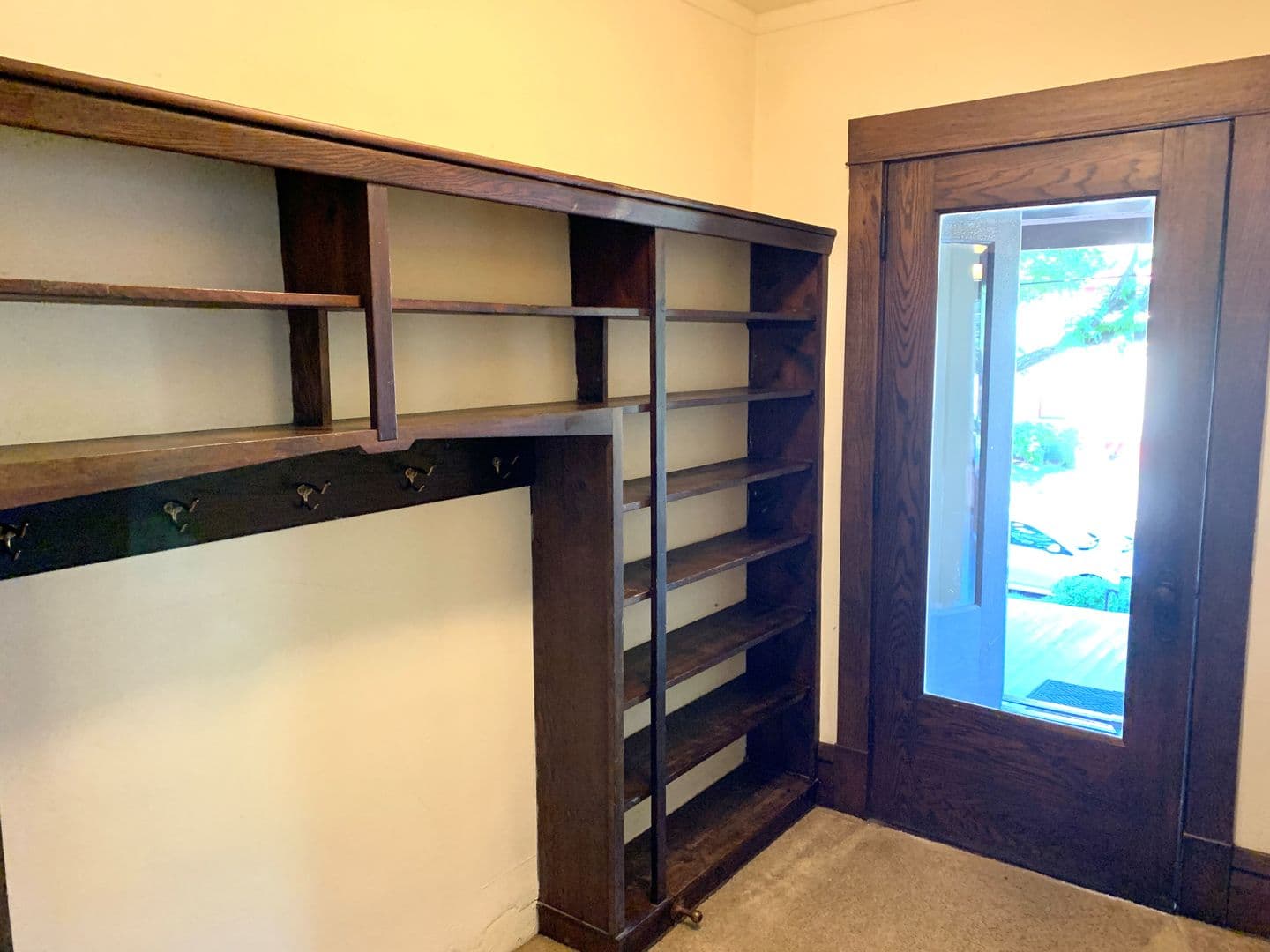Madison Apartment: 22-24-26 Lathrop Street