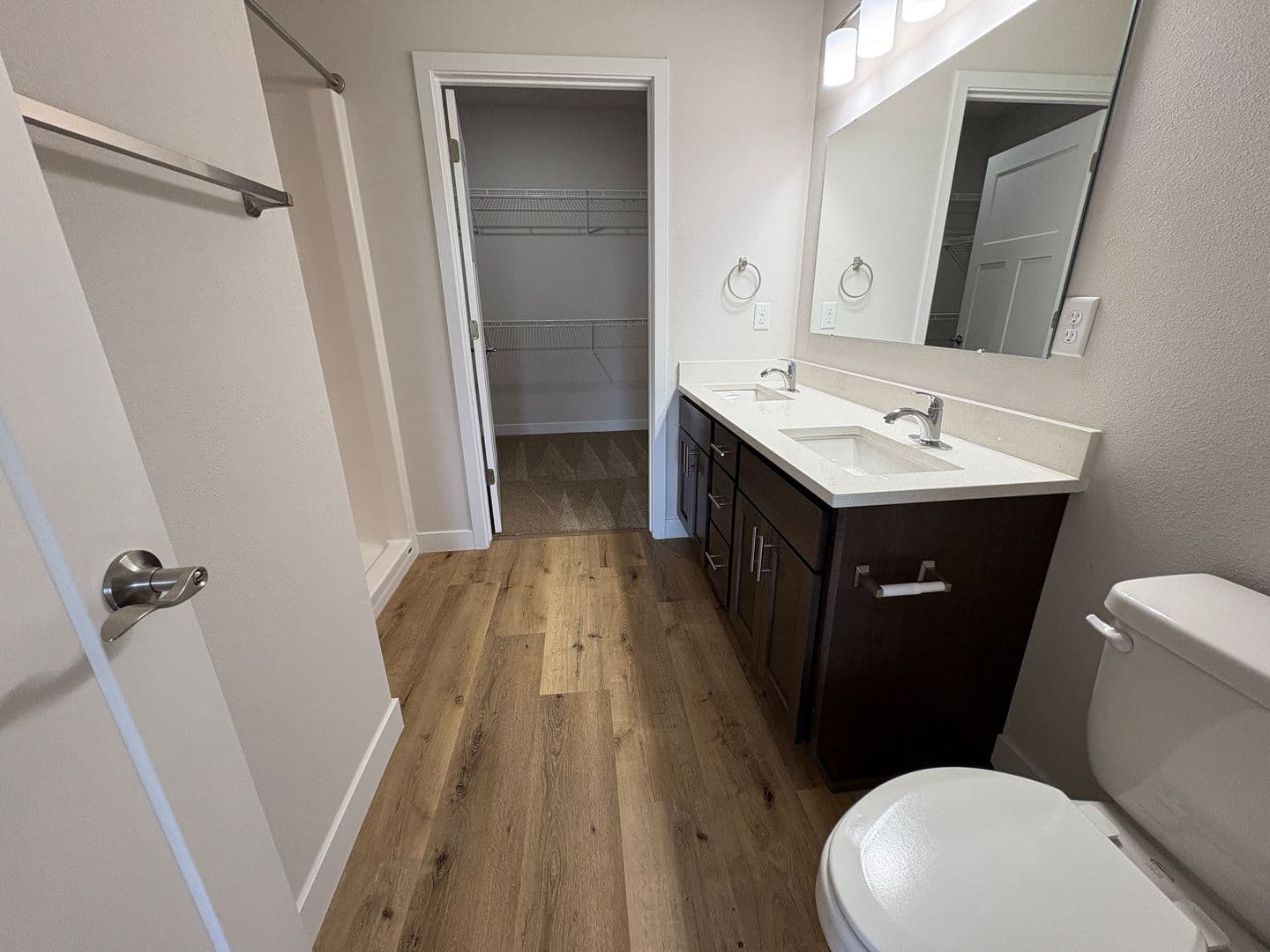 Fitchburg Apartment: 5115 & 5117 Central Park Place