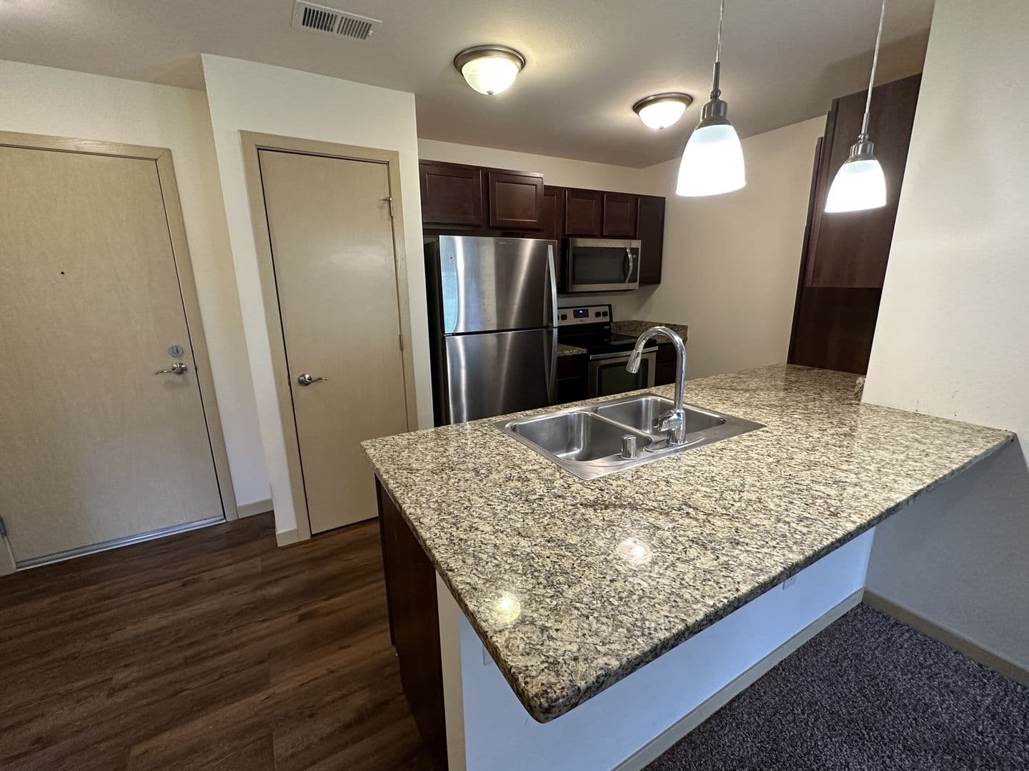 Windsor Apartment: 4320 North Towne Court