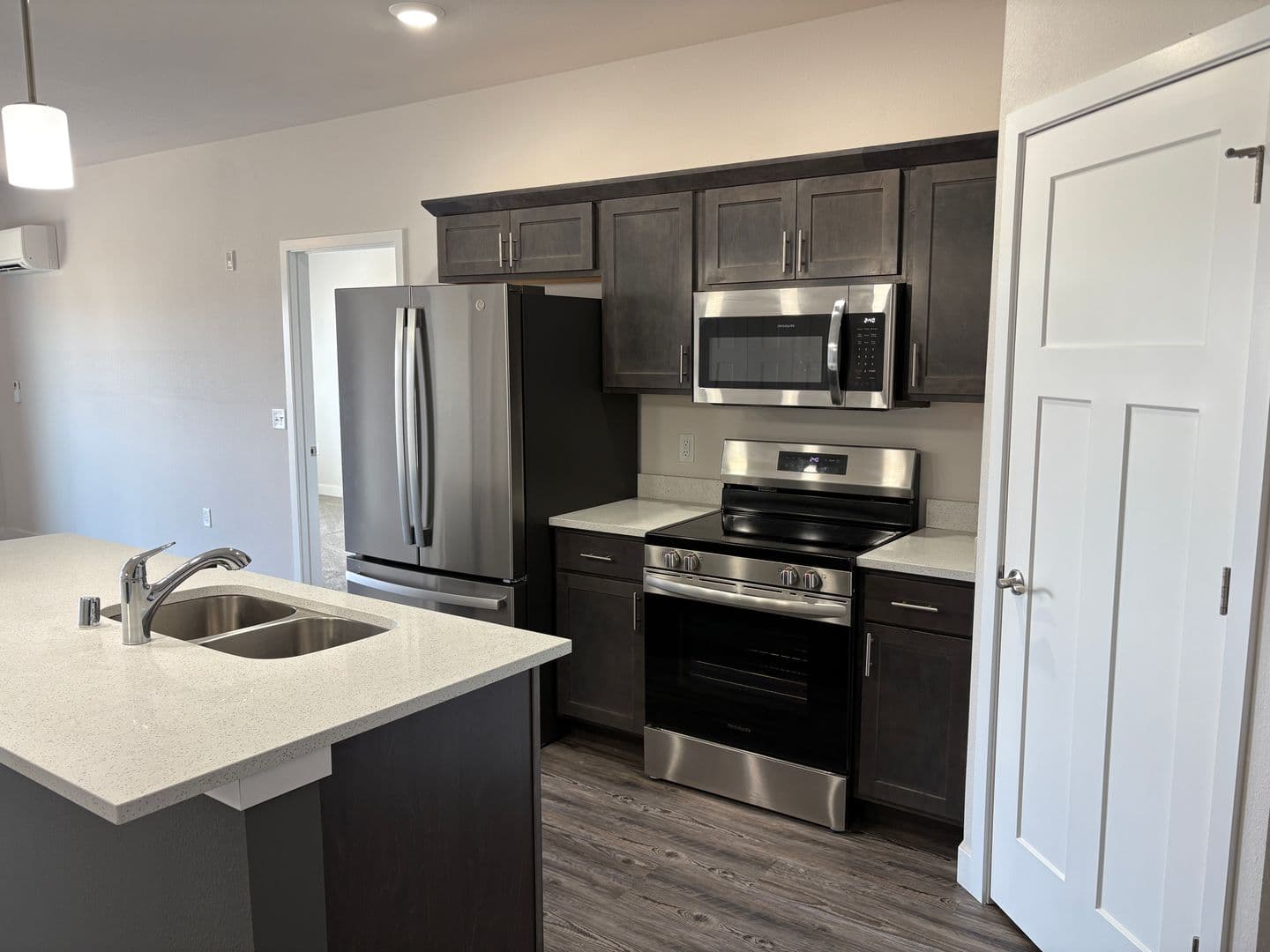Fitchburg Apartment: 4880 Brassica Road