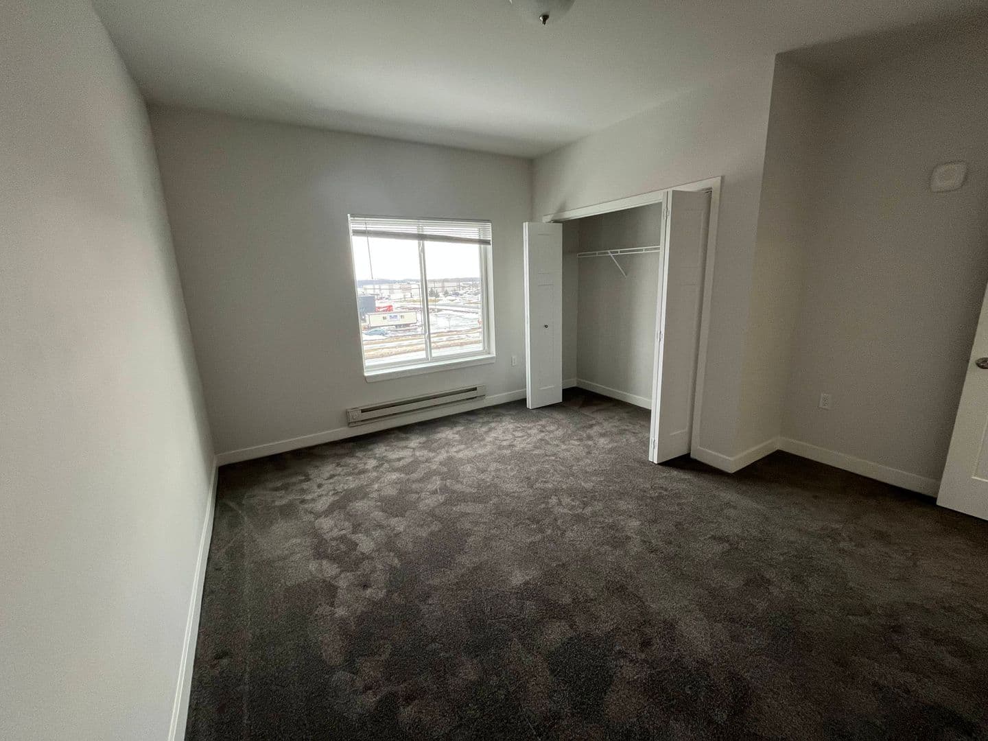 Cottage Grove Apartment: 100 W Limestone Pass