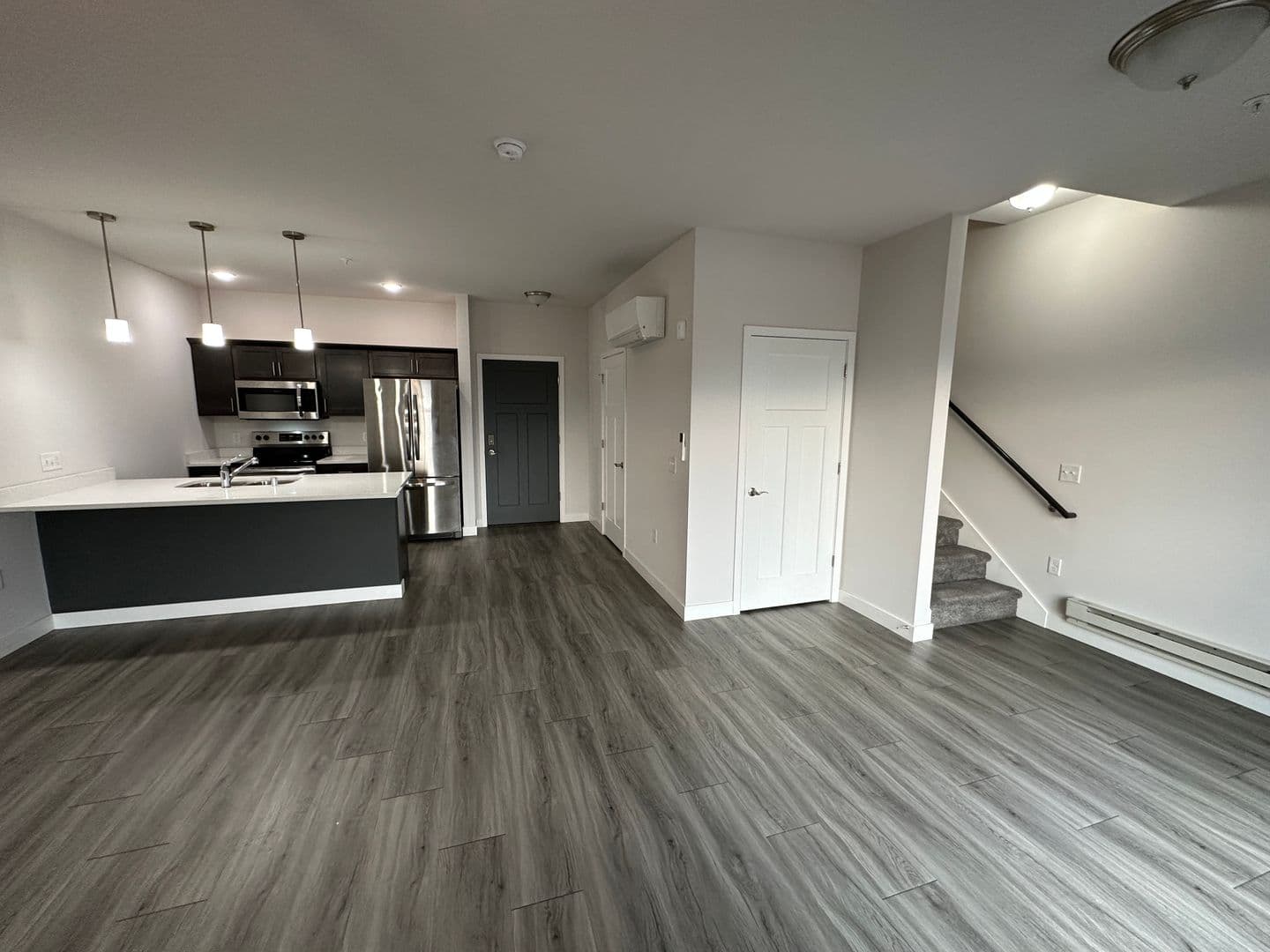 Cottage Grove Apartment: 2515 Gaston Road