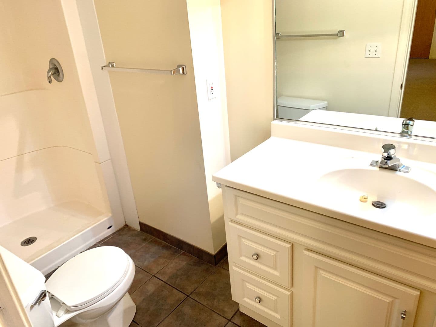 Madison Apartment: 22-24-26 Lathrop Street