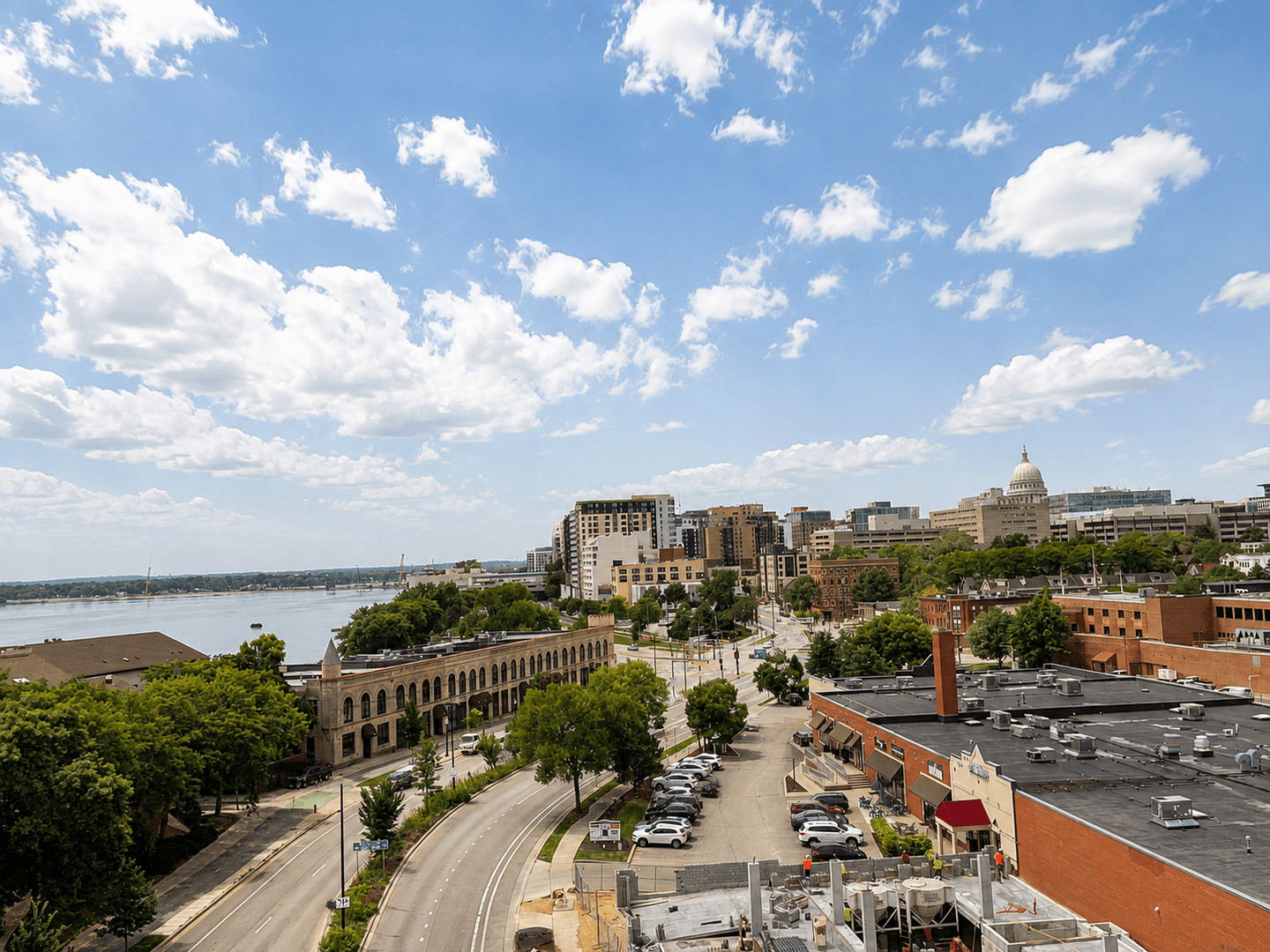 Madison Apartment: 309 S Blount st
