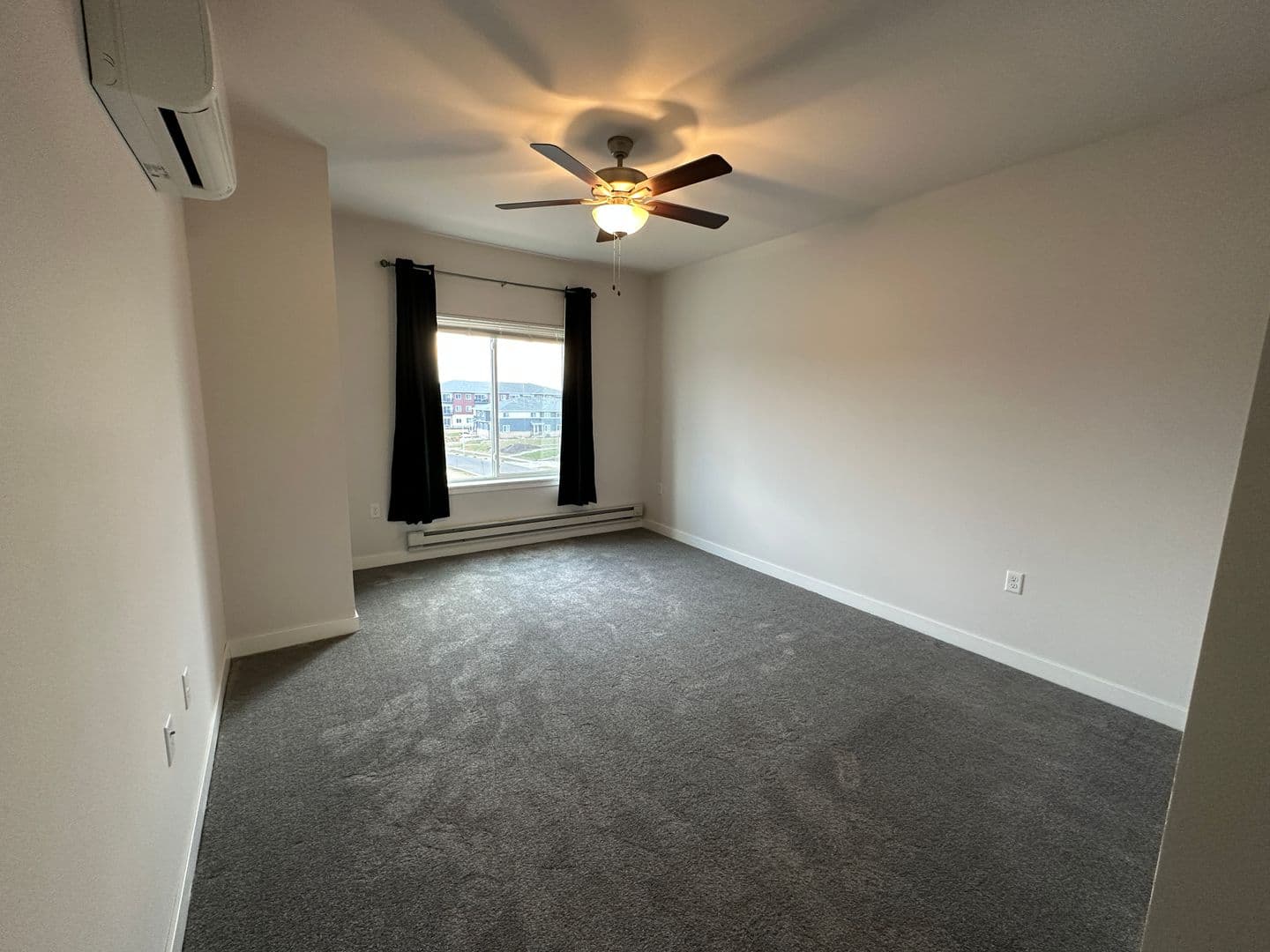 Cottage Grove Apartment: 2515 Gaston Road
