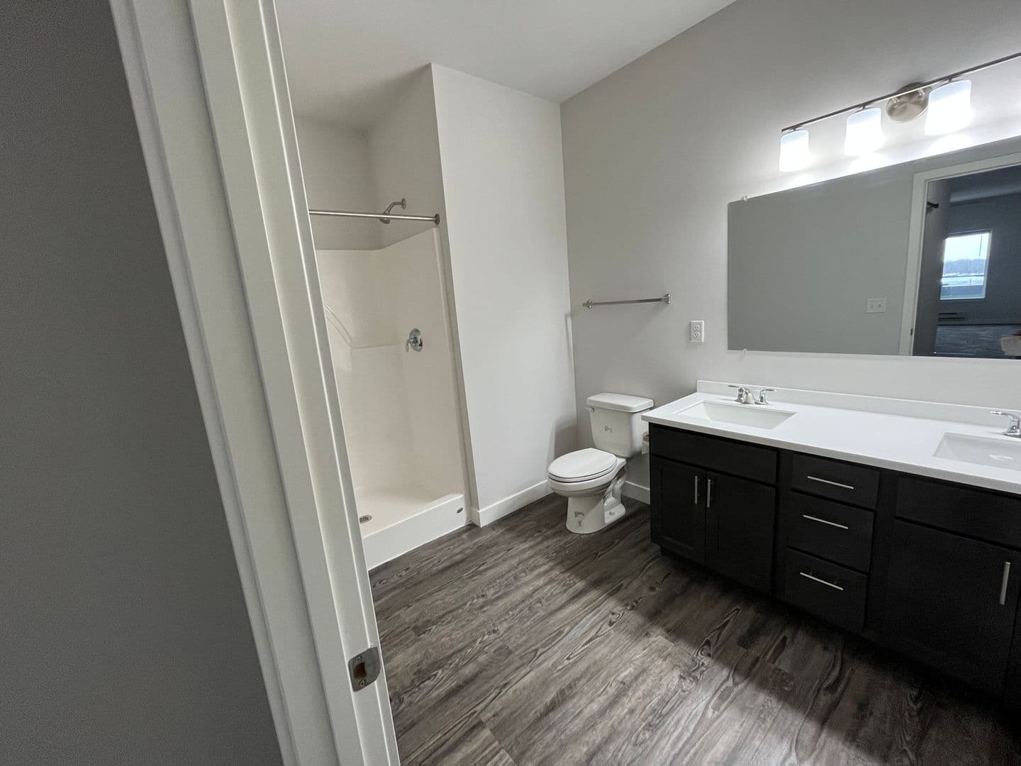 Cottage Grove Apartment: 100 W Limestone Pass