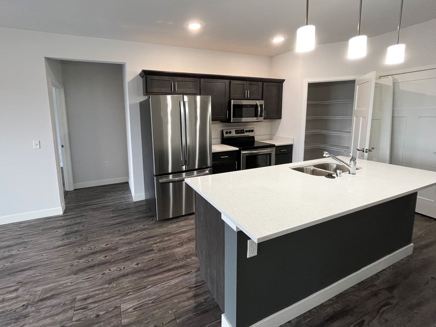 Fitchburg Apartment: 4888 Brassica Road