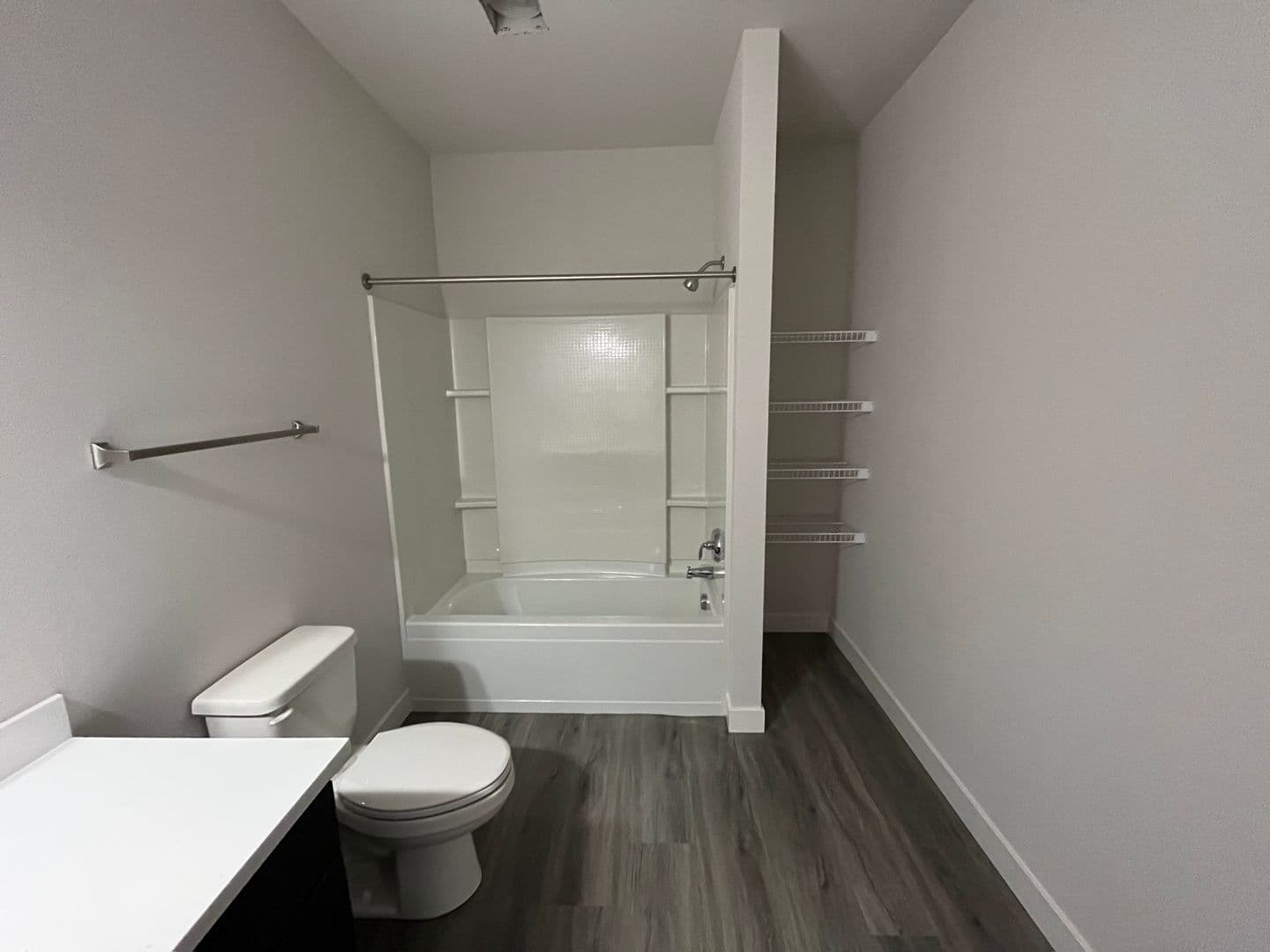 Cottage Grove Apartment: 2515 Gaston Road